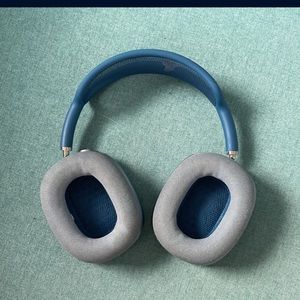 Apple air pod pro max